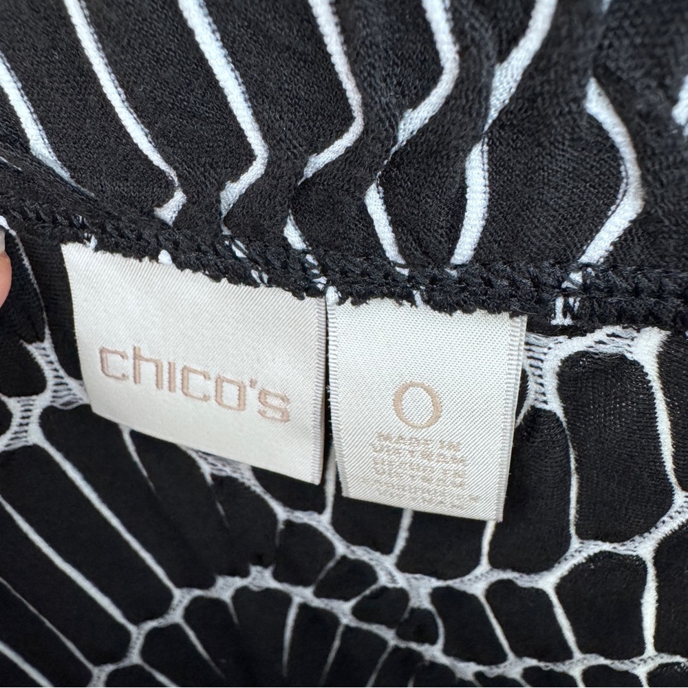 Chico's Black & White Abstract Geometric Textured Maxi Skirt Boho 90’s Revival - Picture 8 of 11